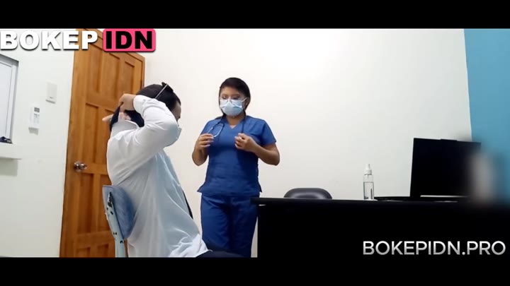 Suster minta pasiennya untuk ngentot di kantor 
