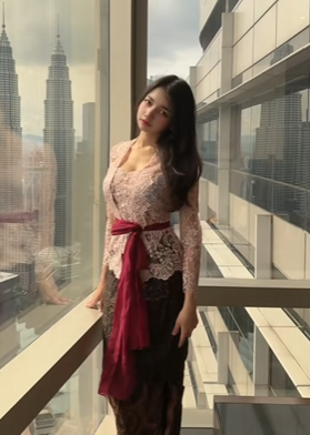 Bokep Tiktoker Uwudracu Drakulin Ngewe Pake Kebaya